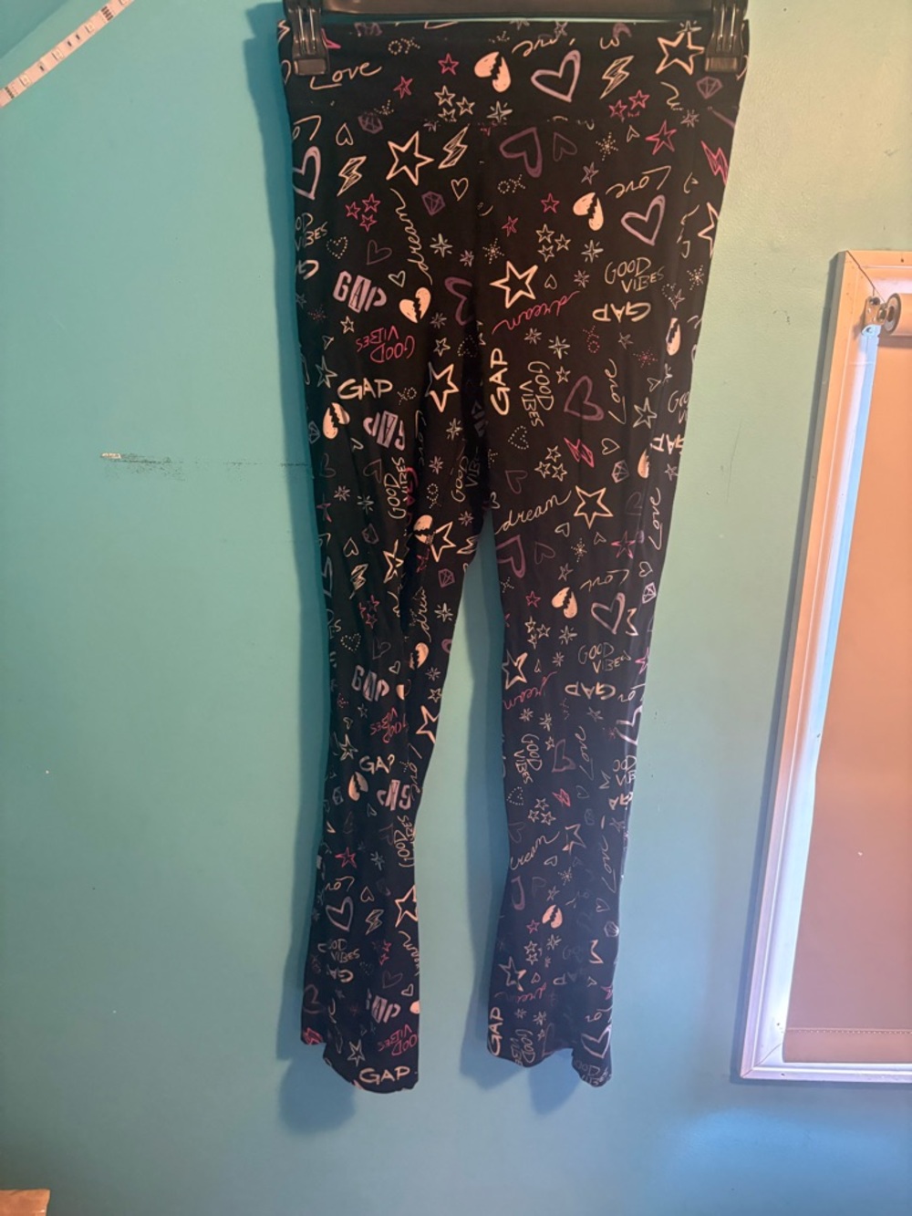 GAP Black Leggings with Pink & White Graphic Print